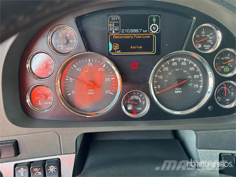 Kenworth T680 Autotractoare