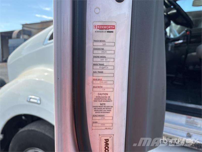 Kenworth T680 Autotractoare