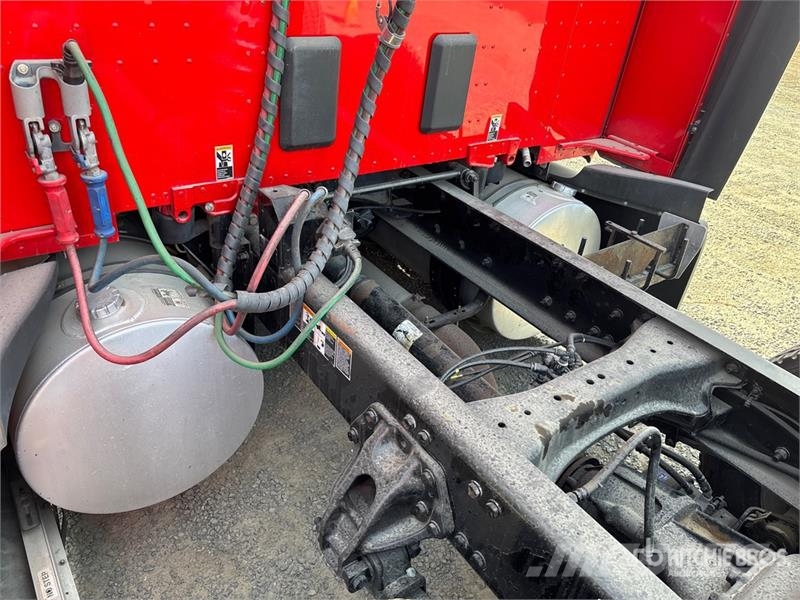 Kenworth T680 Vetopöytäautot