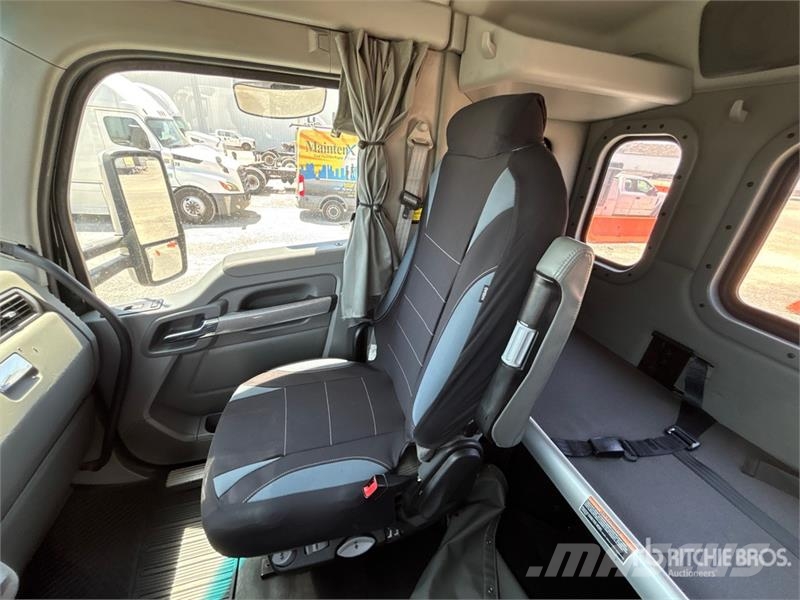 Kenworth T680 Tractor Units