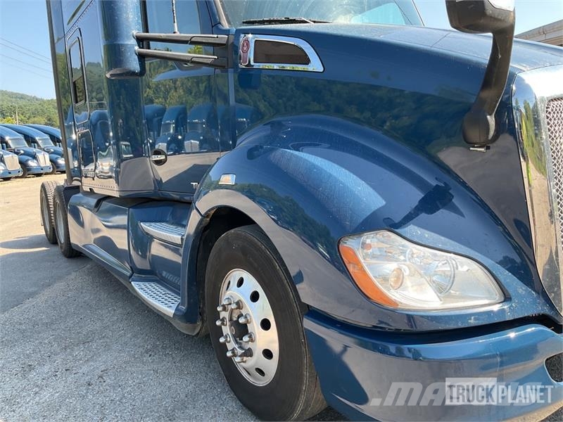 Kenworth T680 Prime Movers