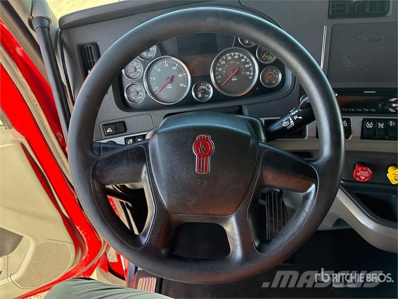 Kenworth T680 Tractor Units
