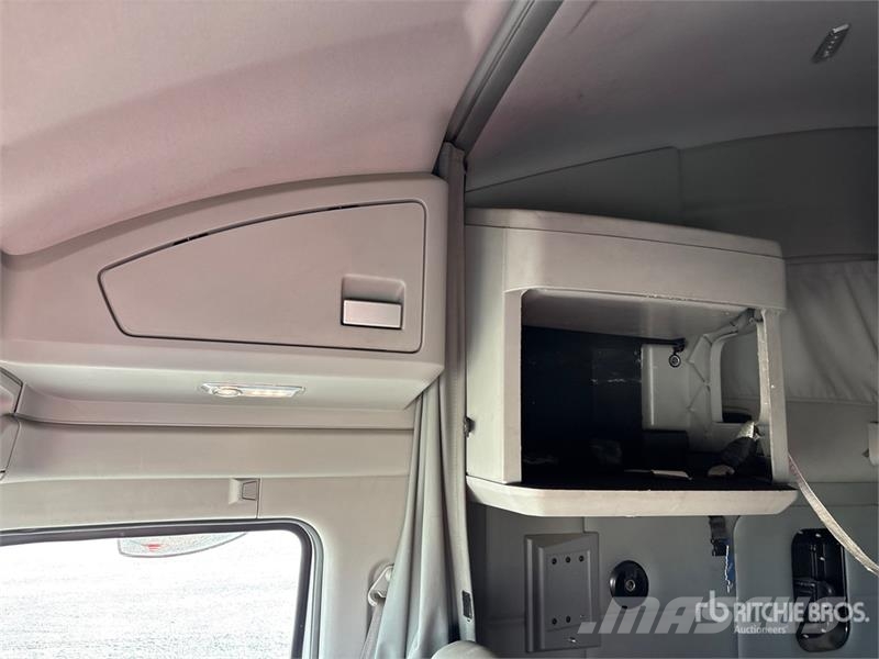 Kenworth T680 트랙터 유닛