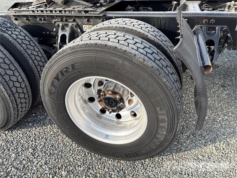 Kenworth T680 트랙터 유닛