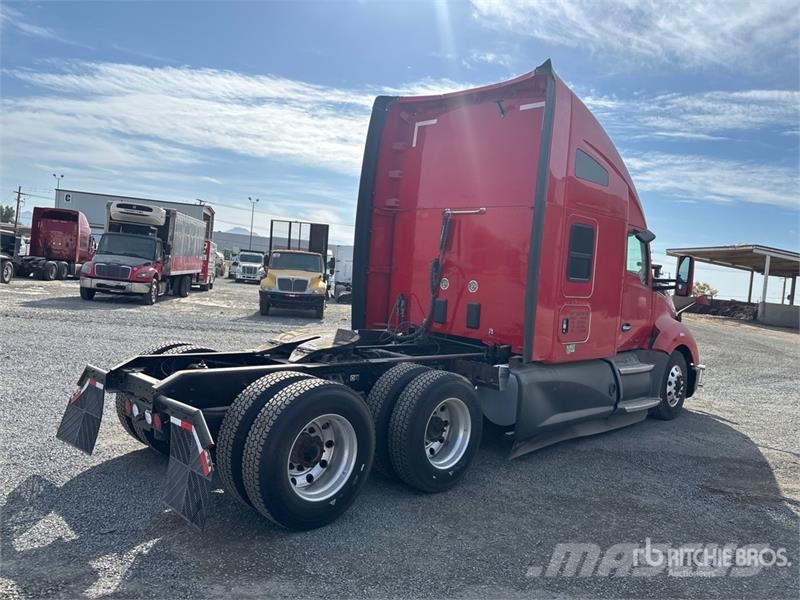 Kenworth T680 Vetopöytäautot