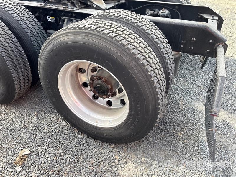 Kenworth T680 Vetopöytäautot