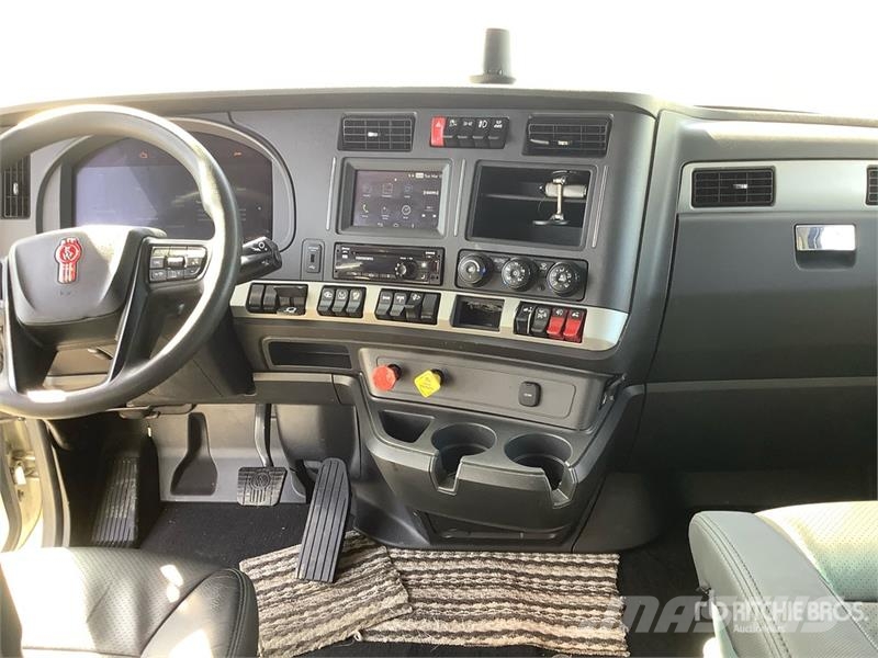 Kenworth T680 Prime Movers
