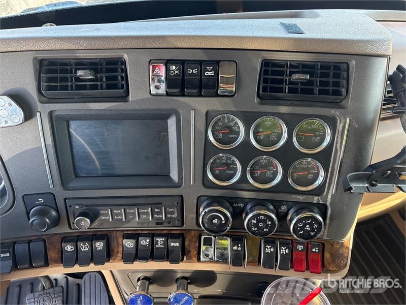 Kenworth T680 Vilcēji
