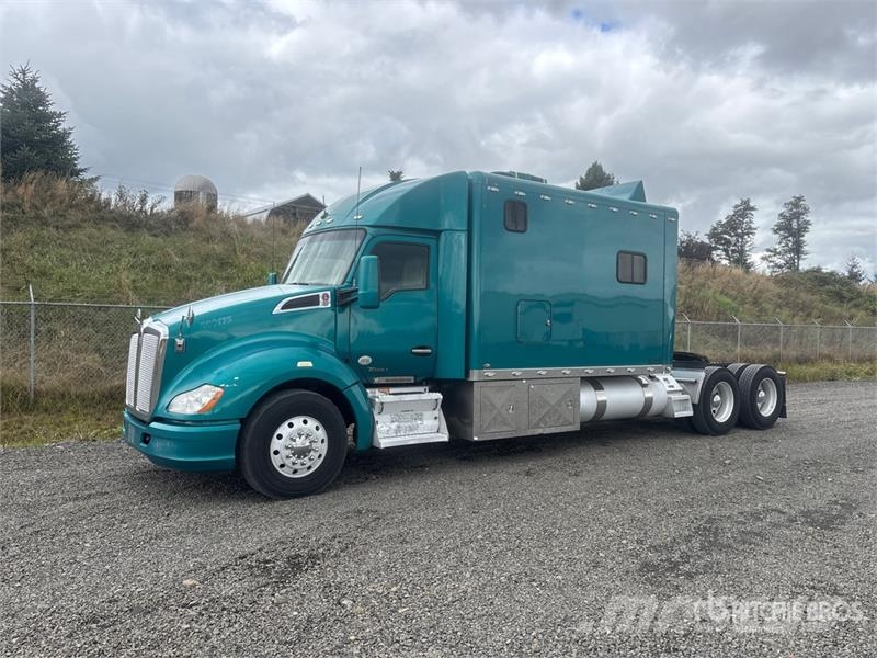 Kenworth T680 وحدات الجر