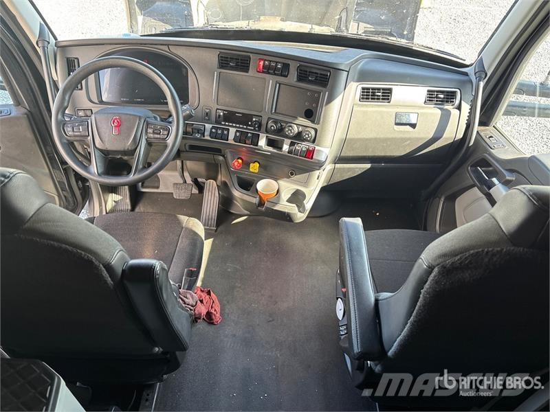 Kenworth T680 Prime Movers