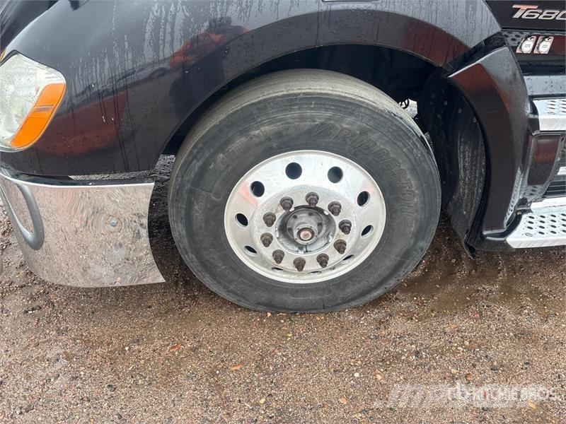 Kenworth T680 Trekkers