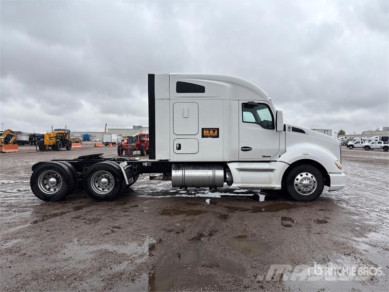 Kenworth T680 Τράκτορες