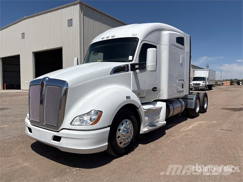 Kenworth T680 Τράκτορες