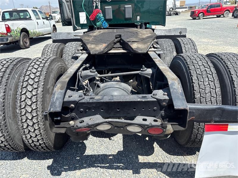 Kenworth T680 Autotractoare