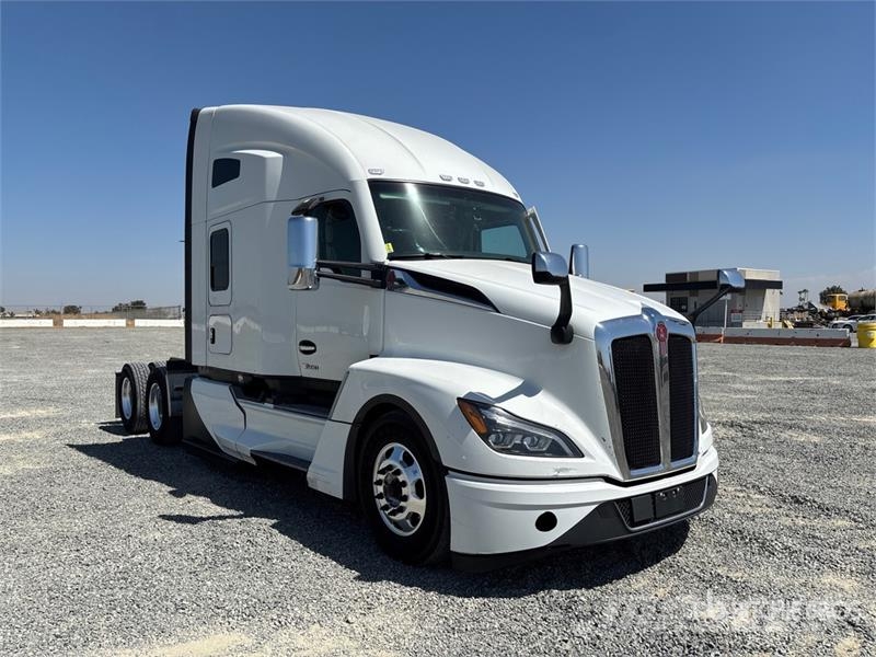 Kenworth T680 Prime Movers