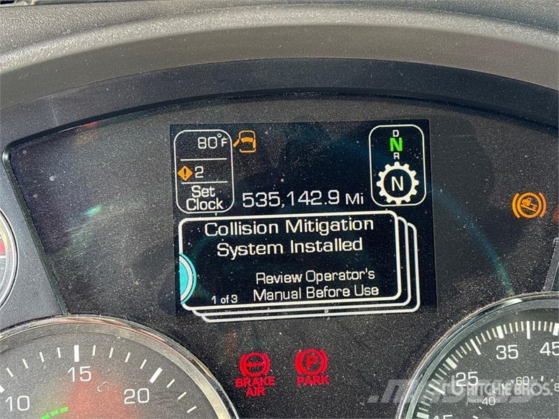 Kenworth T680 Vetopöytäautot