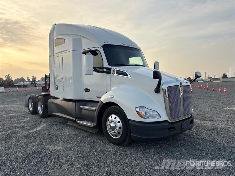 Kenworth T680 Motrici e Trattori Stradali