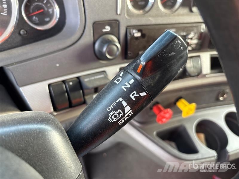 Kenworth T680 트랙터 유닛