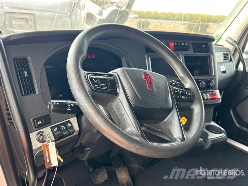 Kenworth T680 Prime Movers
