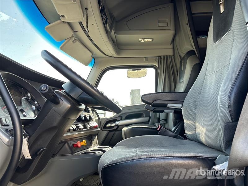 Kenworth T680 Vetopöytäautot