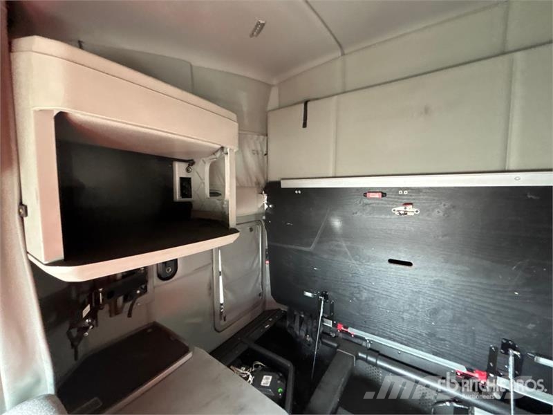 Kenworth T680 Vetopöytäautot