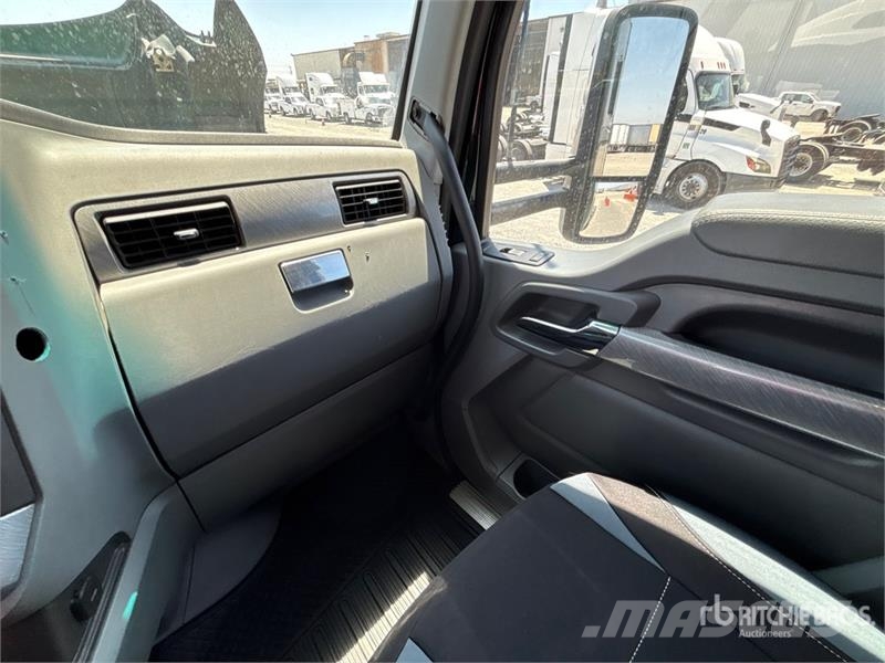 Kenworth T680 Tractor Units