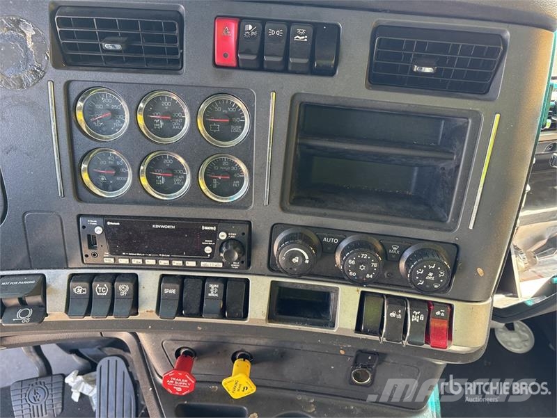 Kenworth T680 Седельные тягачи