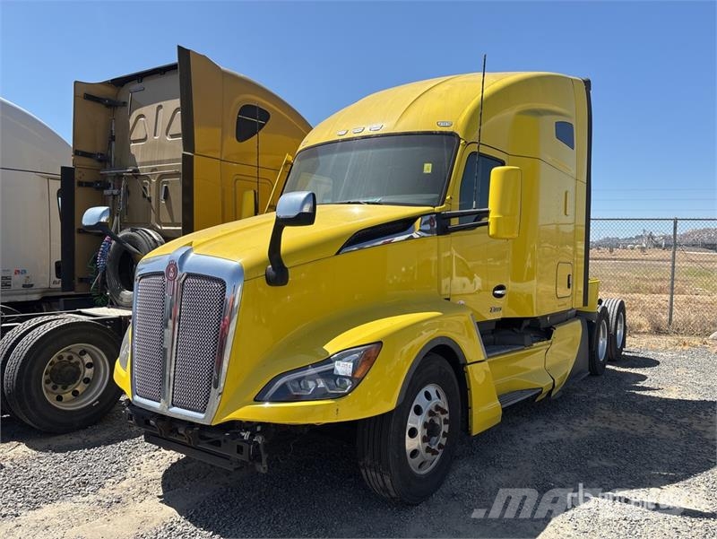 Kenworth T680 Седельные тягачи