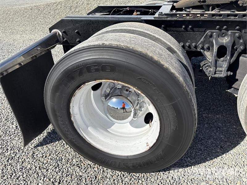 Kenworth T680 Sattelzugmaschinen
