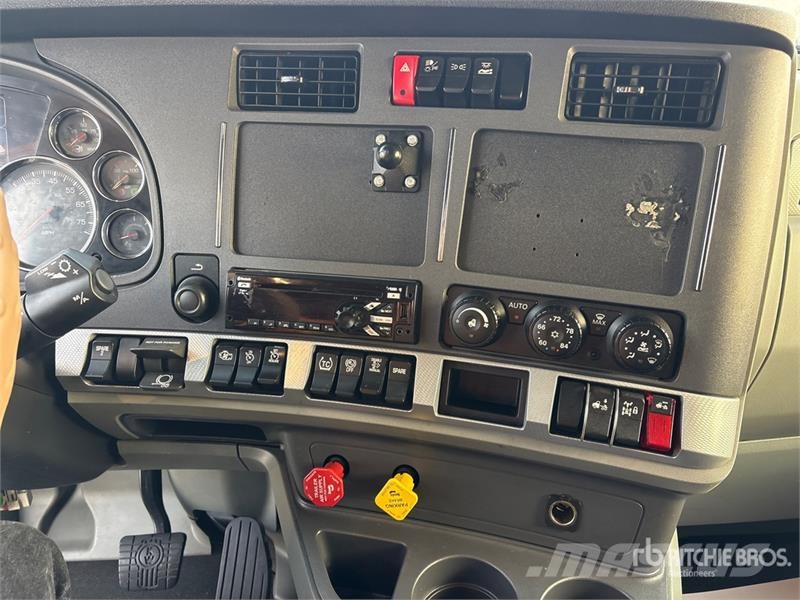 Kenworth T680 Motrici e Trattori Stradali