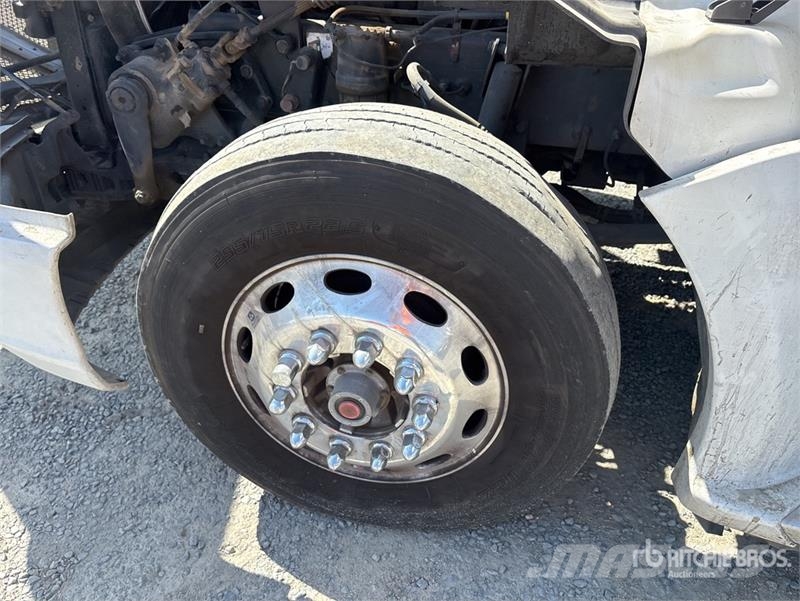 Kenworth T680 Autotractoare