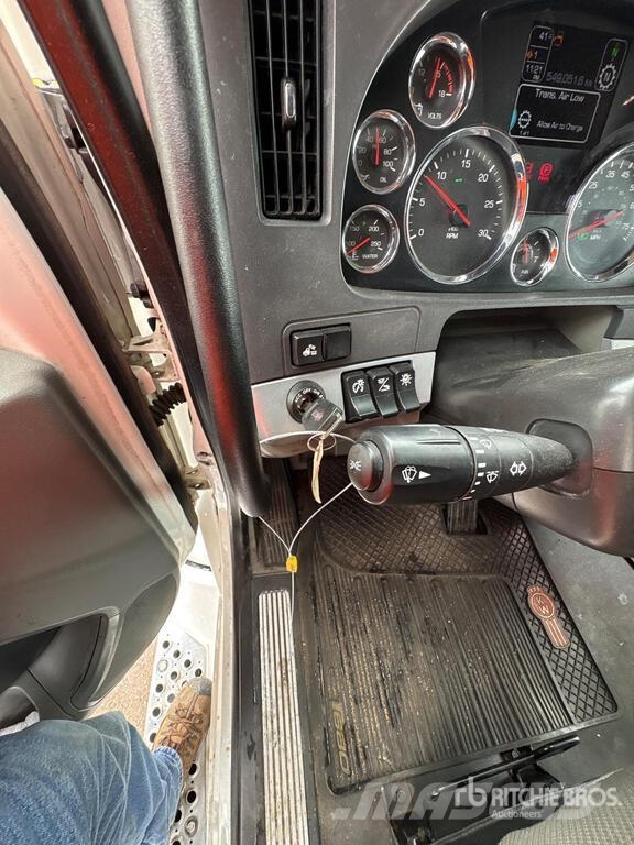 Kenworth T680 Τράκτορες