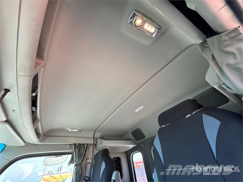 Kenworth T680 Tractor Units