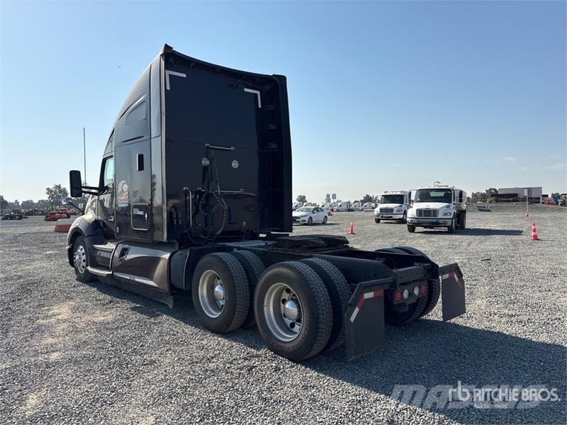 Kenworth T680 Vetopöytäautot