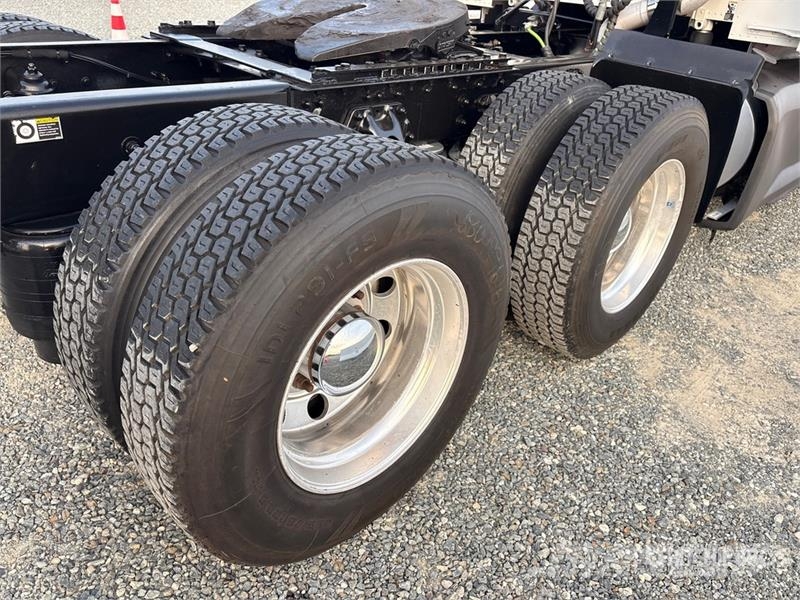 Kenworth T680 Motrici e Trattori Stradali
