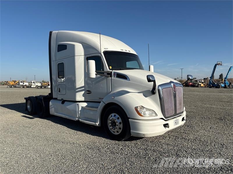 Kenworth T680 牵引车