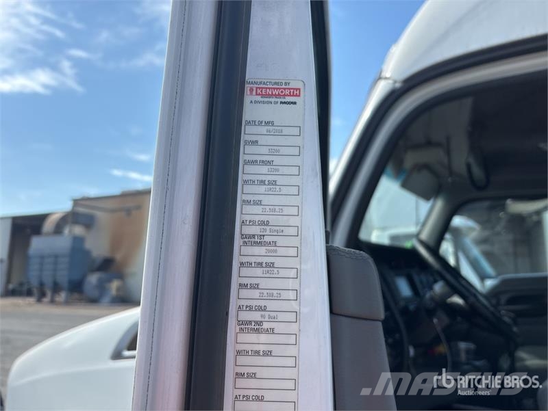 Kenworth T680 Autotractoare