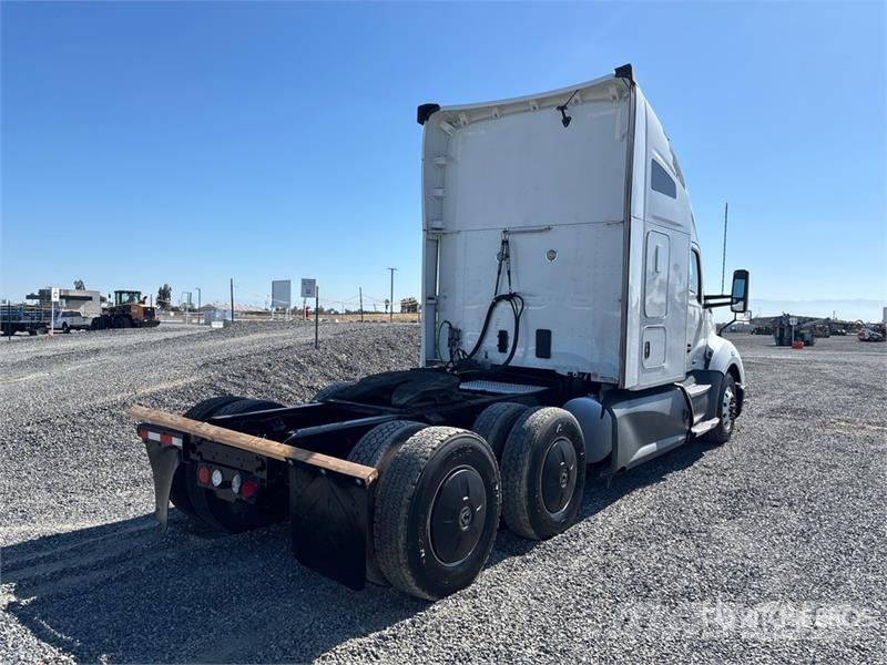 Kenworth T680 Vetopöytäautot