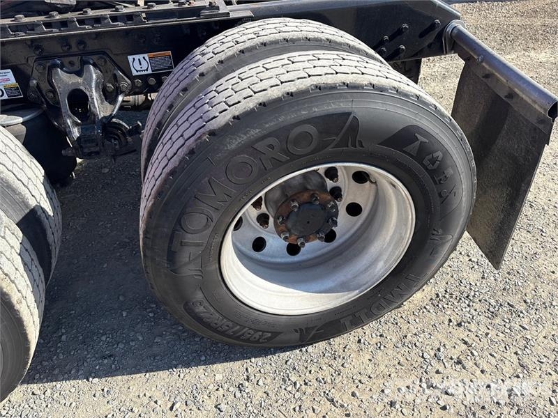 Kenworth T680 Tractor Units