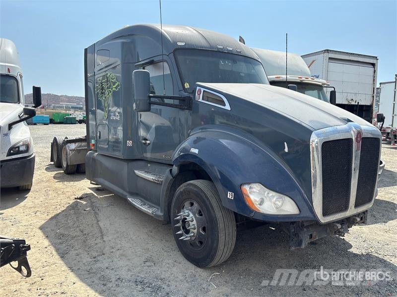 Kenworth T680 Vetopöytäautot