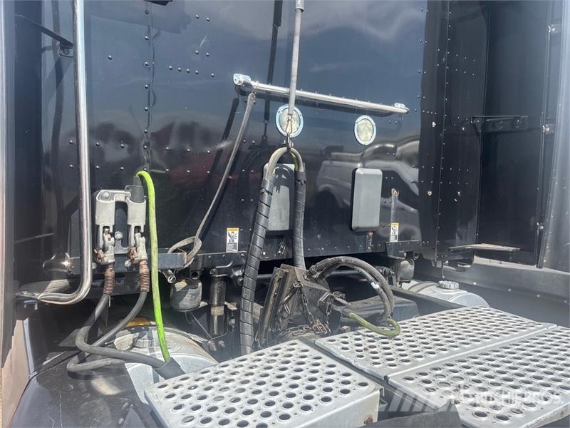 Kenworth T680 Prime Movers