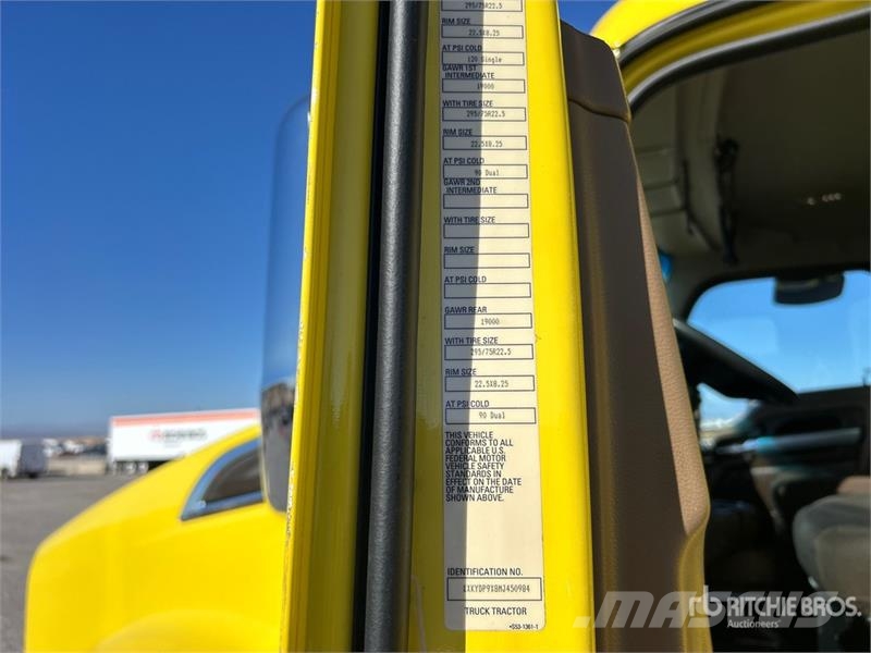 Kenworth T680 4000 gal 6x4 Water Truck Autocisterne