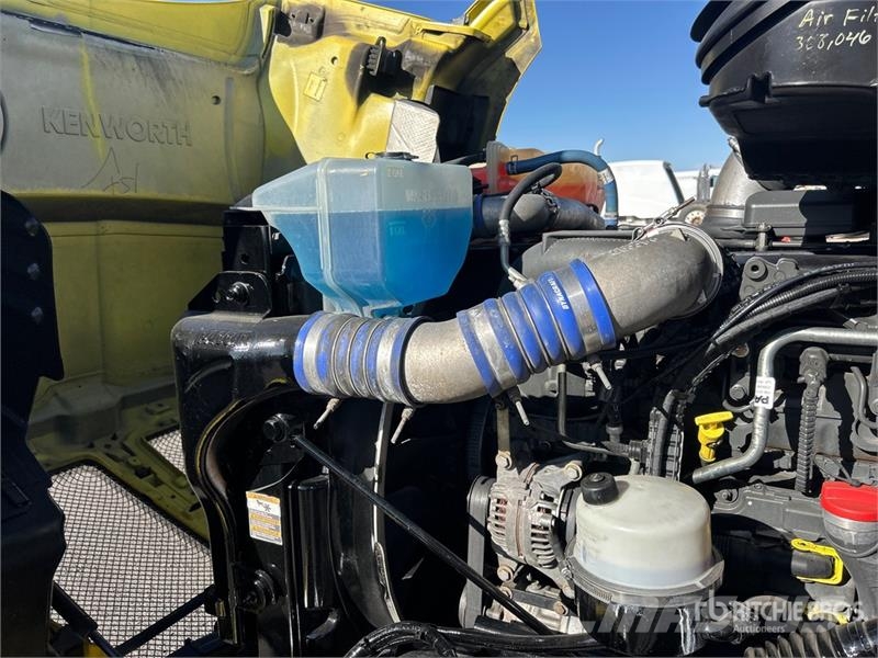 Kenworth T680 4000 gal 6x4 Water Truck Autocisterne