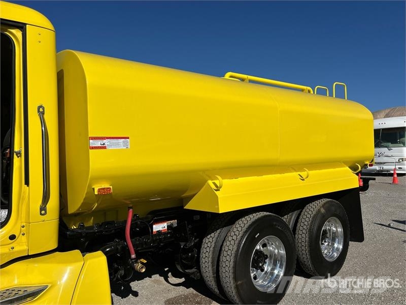 Kenworth T680 4000 gal 6x4 Water Truck Autocisterne