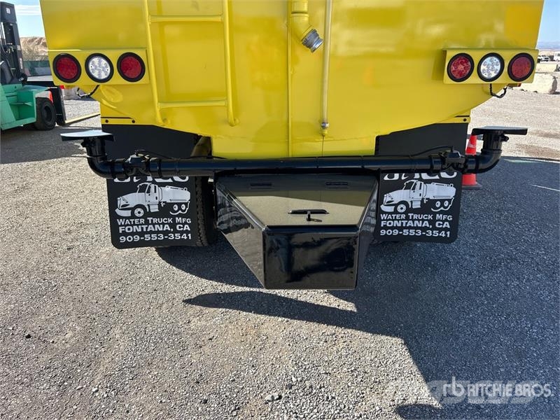 Kenworth T680 4000 gal 6x4 Water Truck Autocisterne