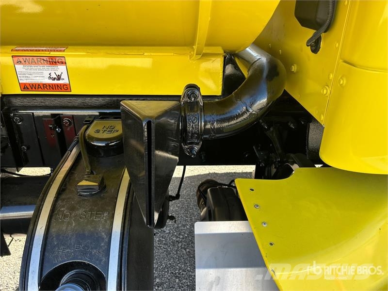 Kenworth T680 4000 gal 6x4 Water Truck Autocisterne