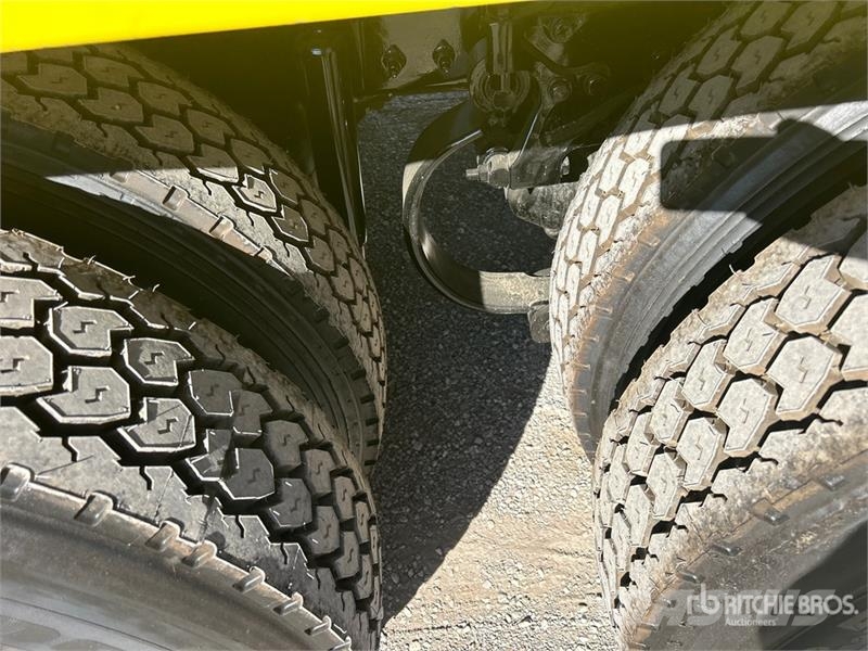 Kenworth T680 4000 gal 6x4 Water Truck Autocisterne