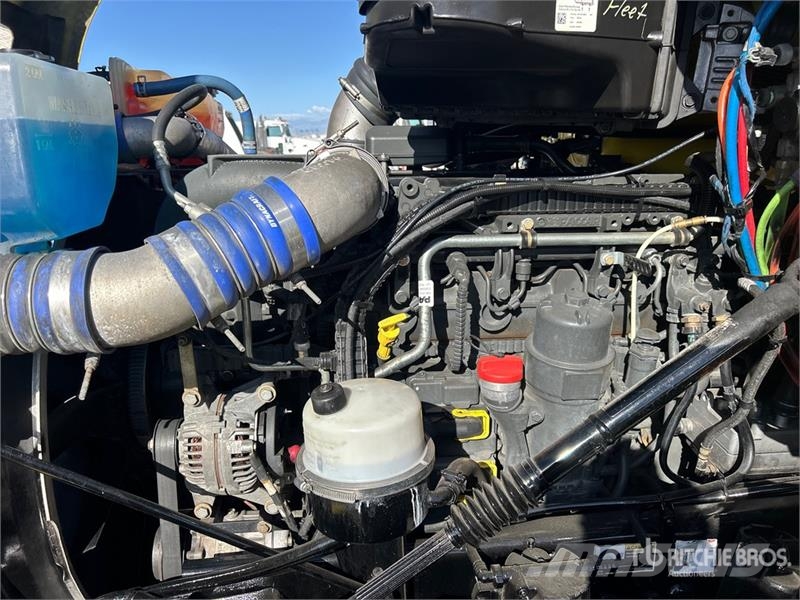 Kenworth T680 4000 gal 6x4 Water Truck Autocisterne