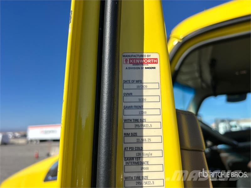 Kenworth T680 4000 gal 6x4 Water Truck Autocisterne