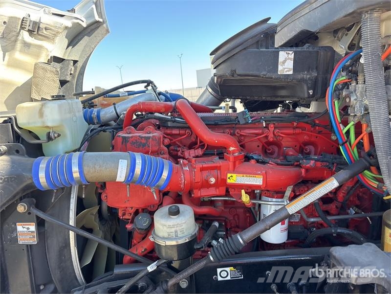 Kenworth T680 4x2 S/A Day Cab Truck Tractor 曳引機組件